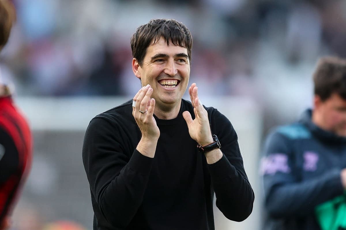 Iraola breaks silence on future amid Man Utd and Chelsea interest