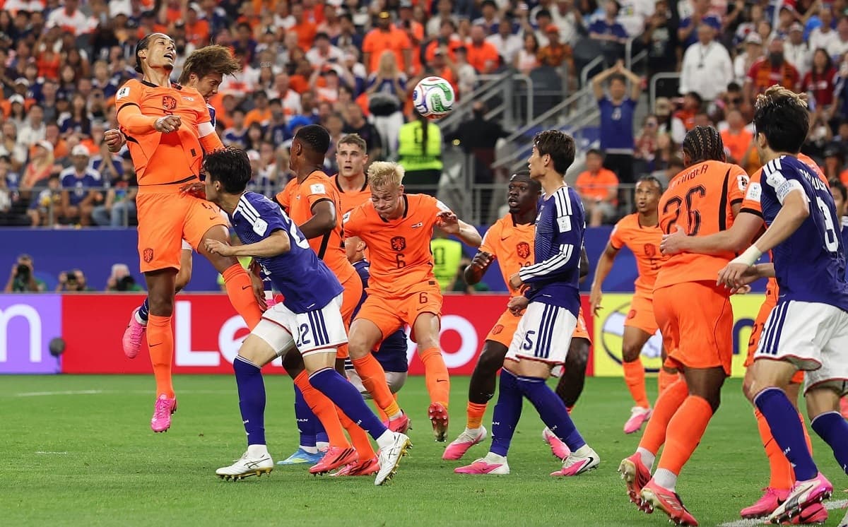 Japan snatch late draw in heavyweight Group F clash with Netherlands