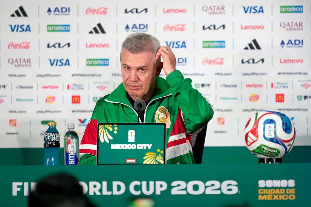 Aguirre praises Mexico’s team-first mentality ahead of England clash